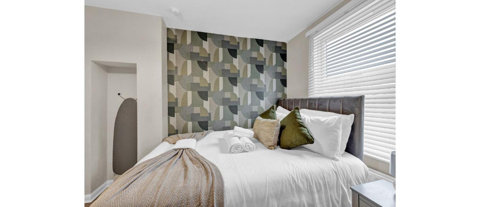 Apartment Reverie: Stylish Escape